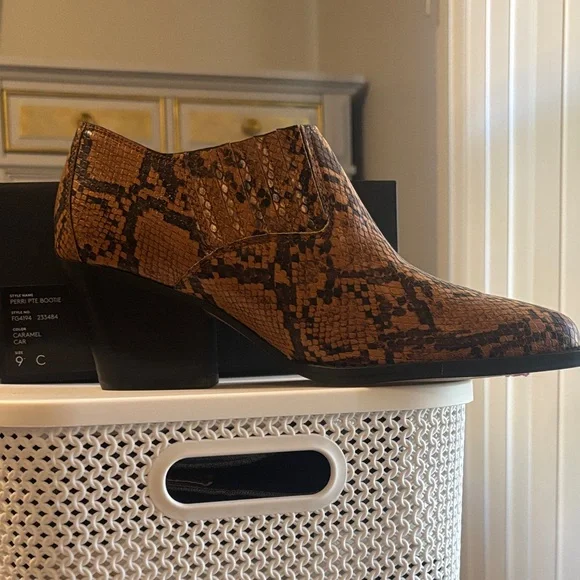 Caramel Brown Snake Print Heeled Boots - Picture 2 of 4